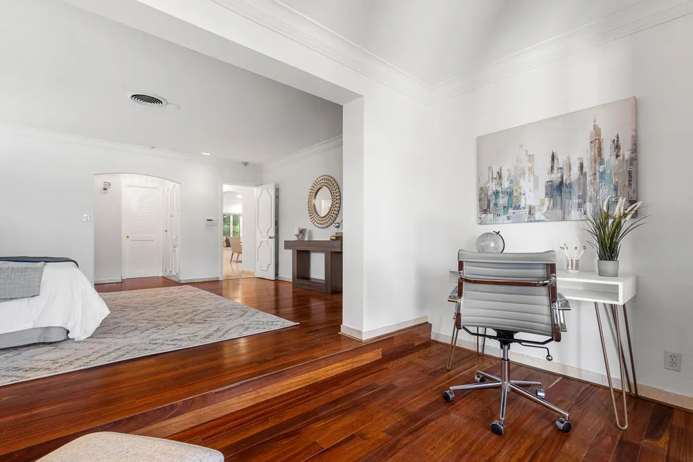 57 Cayuga Rd, Sea Ranch Lakes, FL 33308