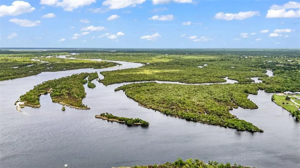 SW Sunnybreeze Rd, Arcadia, FL 34269