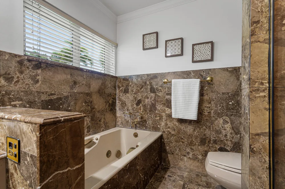 57 Cayuga Rd, Sea Ranch Lakes, FL 33308