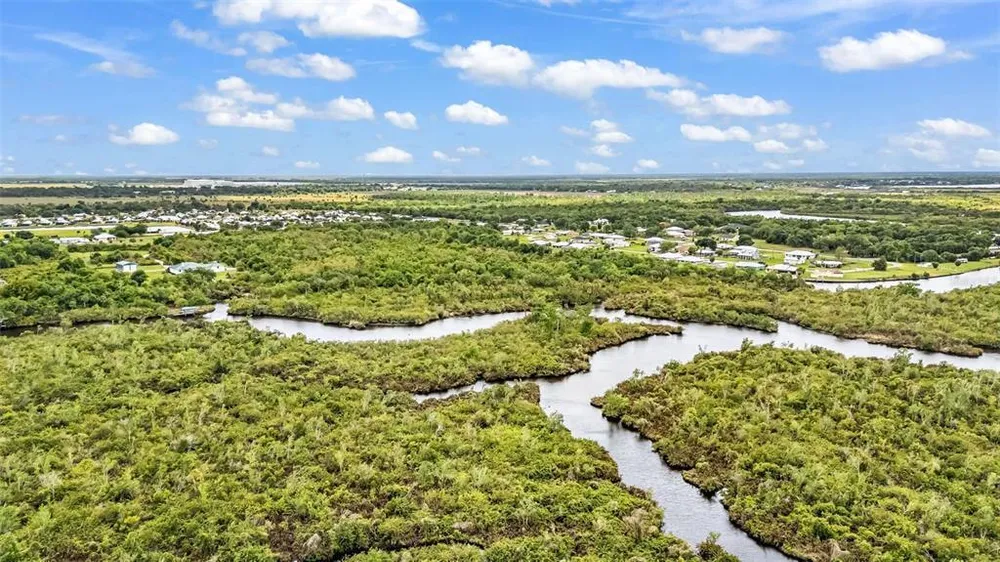 SW Sunnybreeze Rd, Arcadia, FL 34269