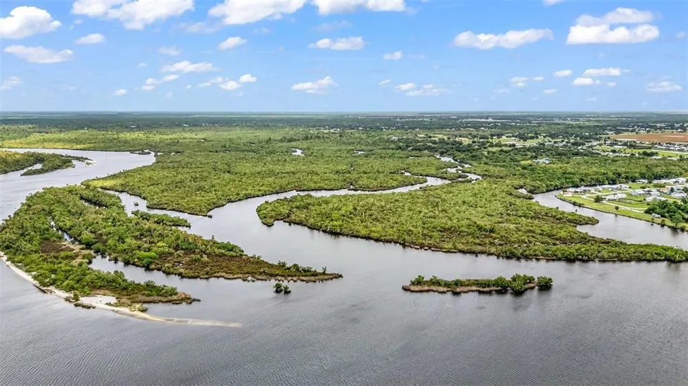SW Sunnybreeze Rd, Arcadia, FL 34269