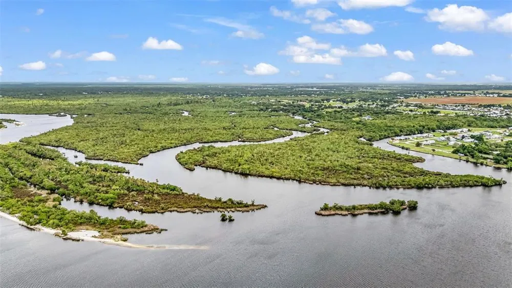 SW Sunnybreeze Rd, Arcadia, FL 34269