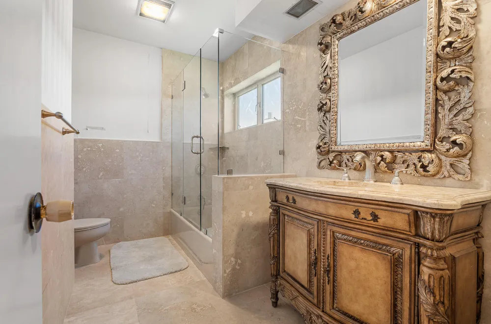 57 Cayuga Rd, Sea Ranch Lakes, FL 33308