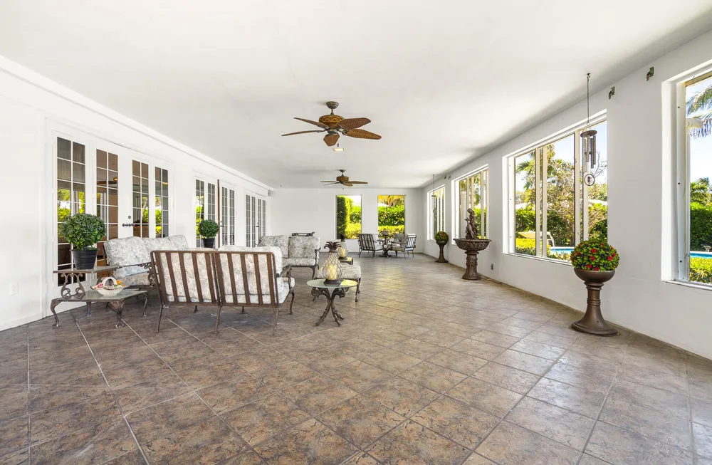 57 Cayuga Rd, Sea Ranch Lakes, FL 33308