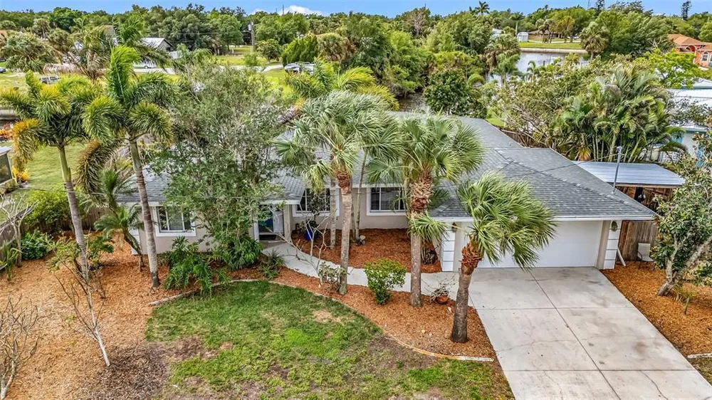 28401 Coco Palm Dr, Punta Gorda, FL 33982