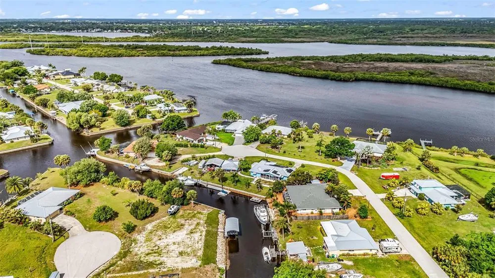 28401 Coco Palm Dr, Punta Gorda, FL 33982