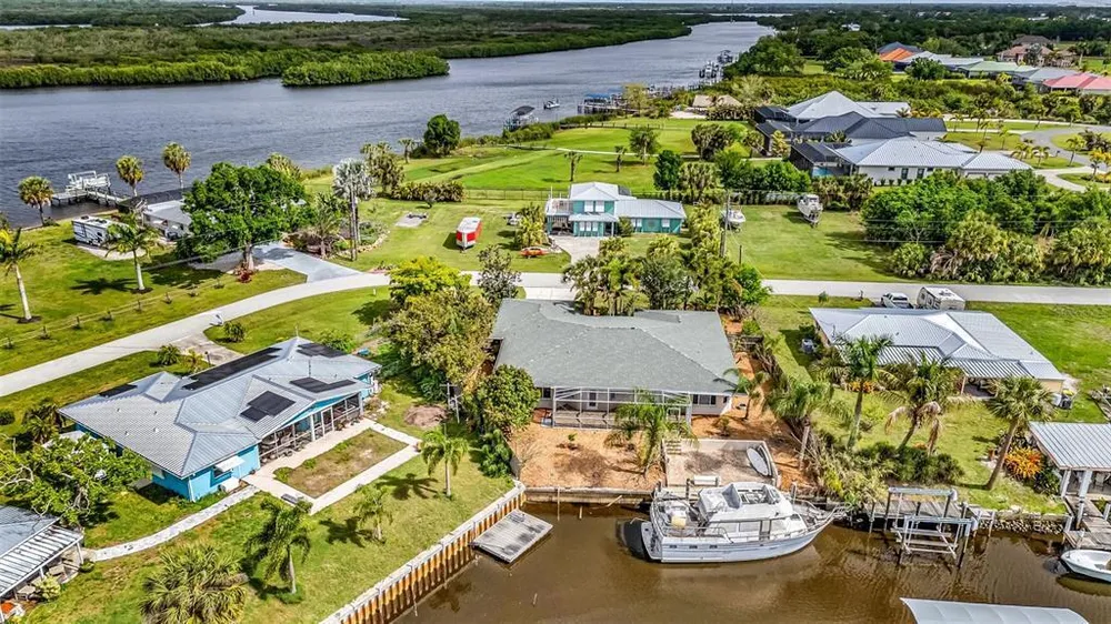 28401 Coco Palm Dr, Punta Gorda, FL 33982