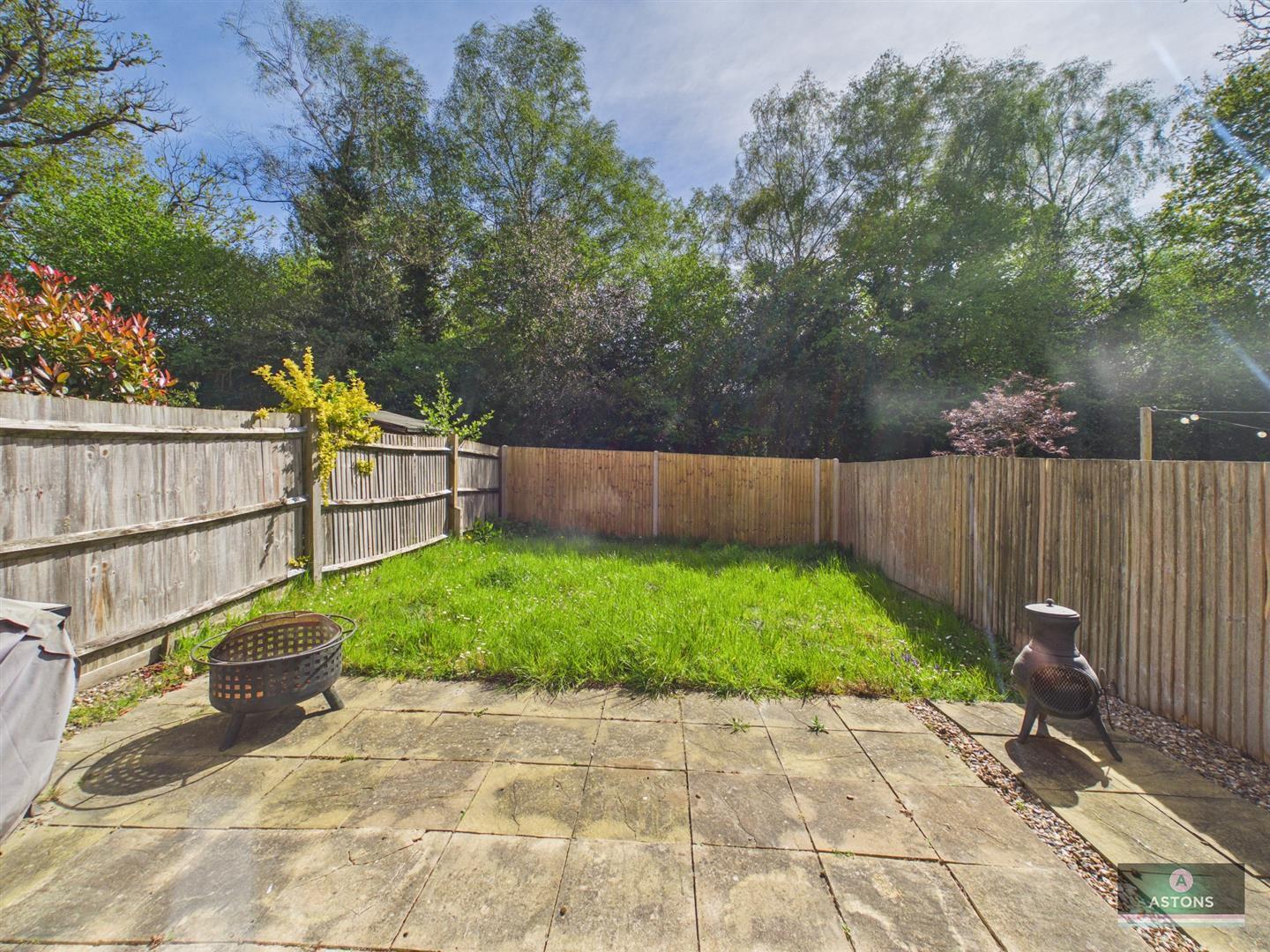 Rawlinson Road, Maidenbower Image 7