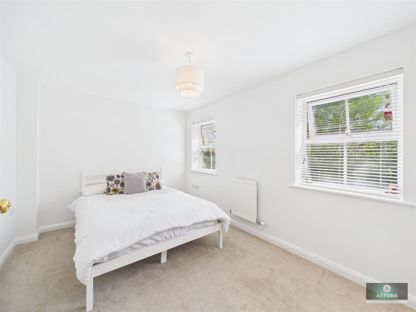 Rawlinson Road, Maidenbower Image 13