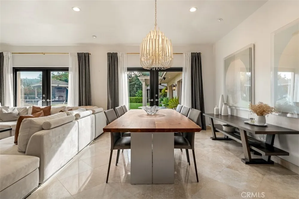 1940 Skycrest Dr, Fullerton, CA 92831
