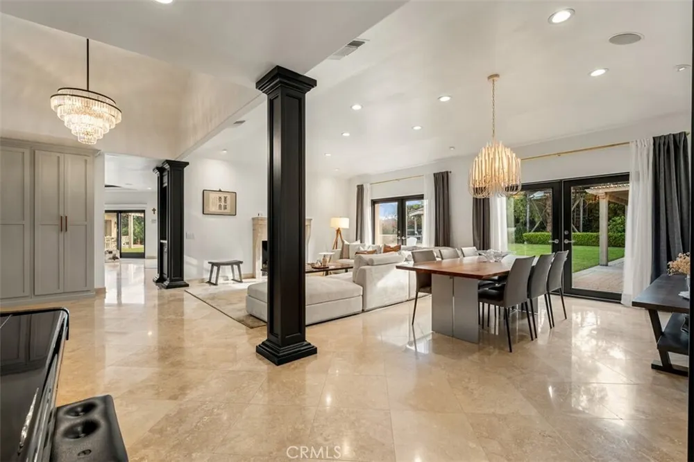 1940 Skycrest Dr, Fullerton, CA 92831