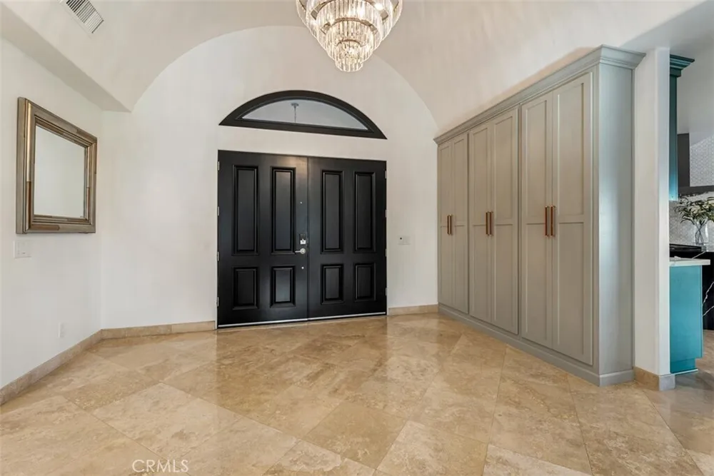 1940 Skycrest Dr, Fullerton, CA 92831