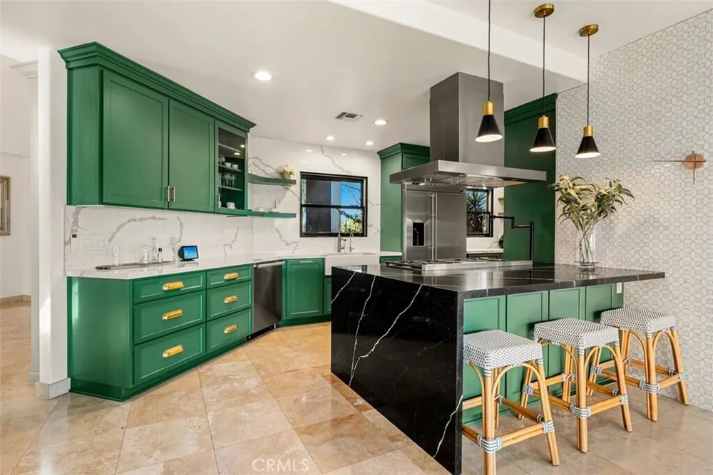 1940 Skycrest Dr, Fullerton, CA 92831