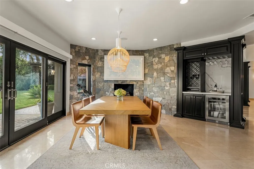 1940 Skycrest Dr, Fullerton, CA 92831