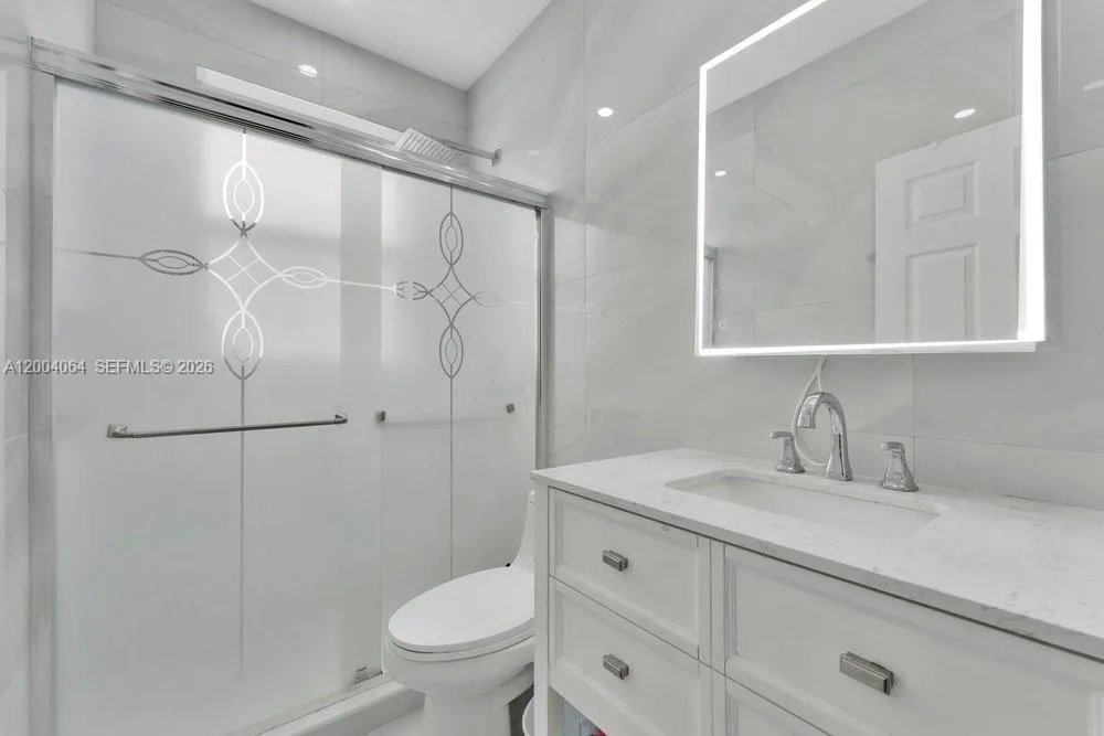 15465 SW 117th St, Miami, FL 33196