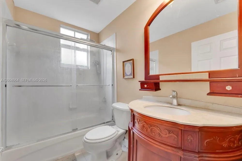 15465 SW 117th St, Miami, FL 33196