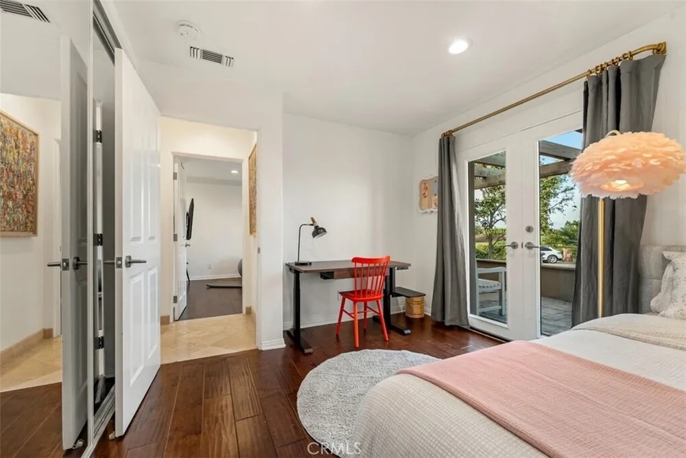 1940 Skycrest Dr, Fullerton, CA 92831