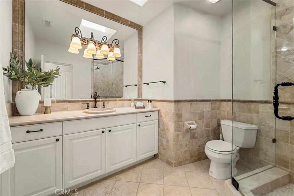 1940 Skycrest Dr, Fullerton, CA 92831