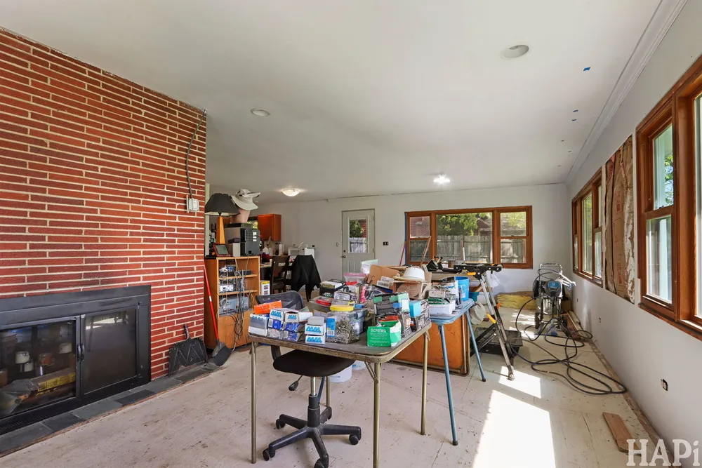 654 Harvard Ave, Barrington, IL 60010