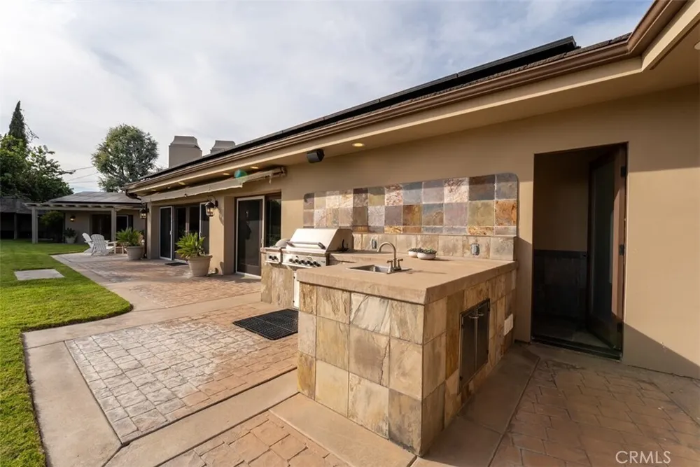 1940 Skycrest Dr, Fullerton, CA 92831