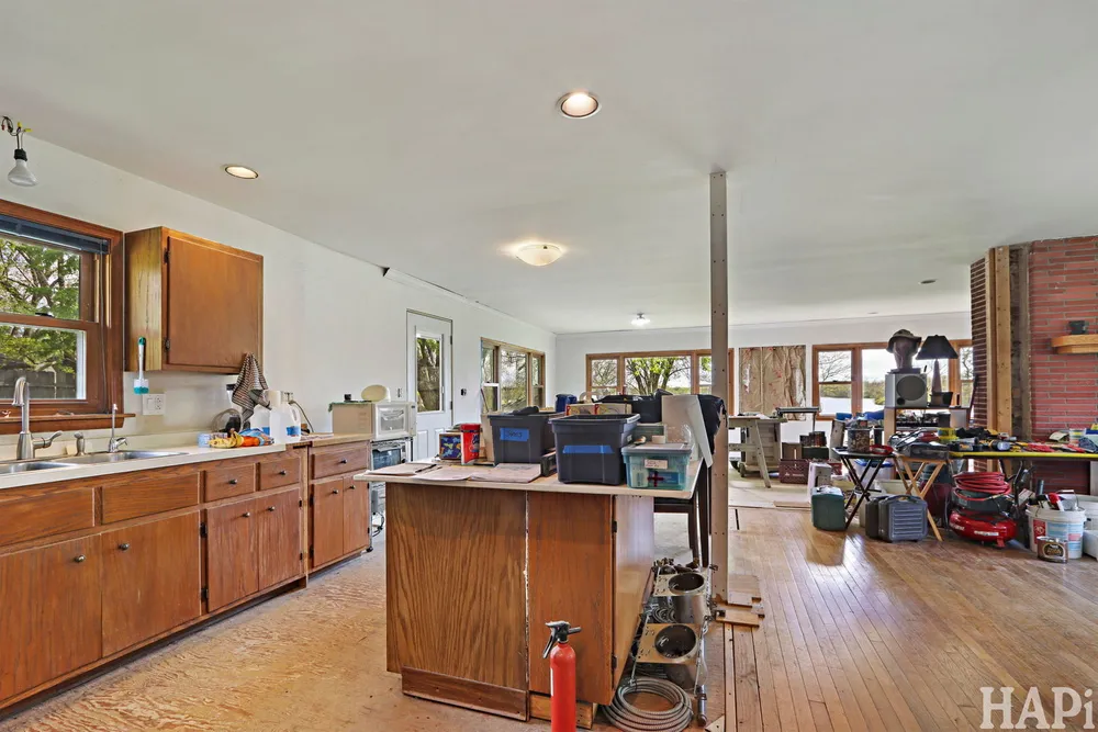 654 Harvard Ave, Barrington, IL 60010