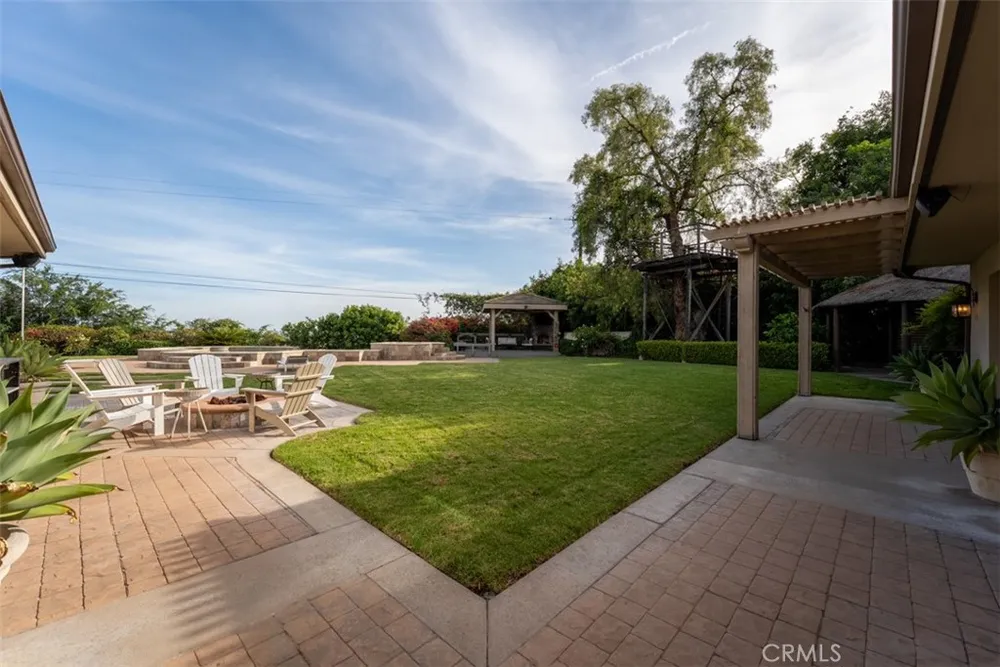1940 Skycrest Dr, Fullerton, CA 92831