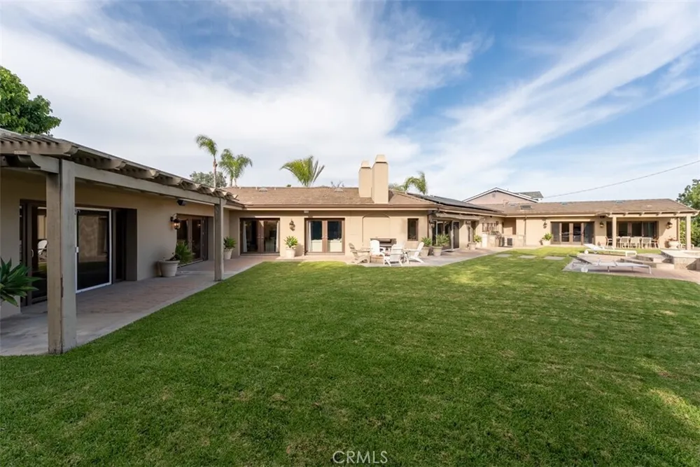 1940 Skycrest Dr, Fullerton, CA 92831