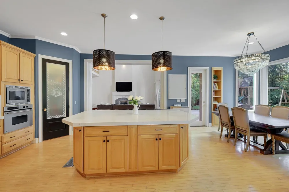 5244 Fair Oaks Blvd, Carmichael, CA 95608