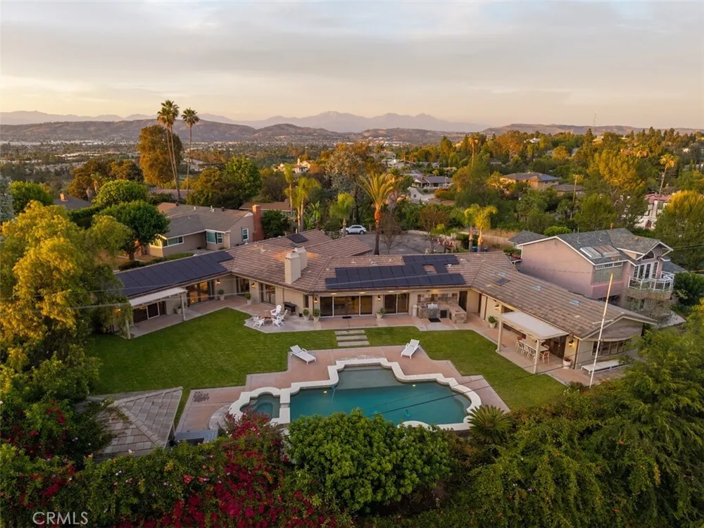 1940 Skycrest Dr, Fullerton, CA 92831