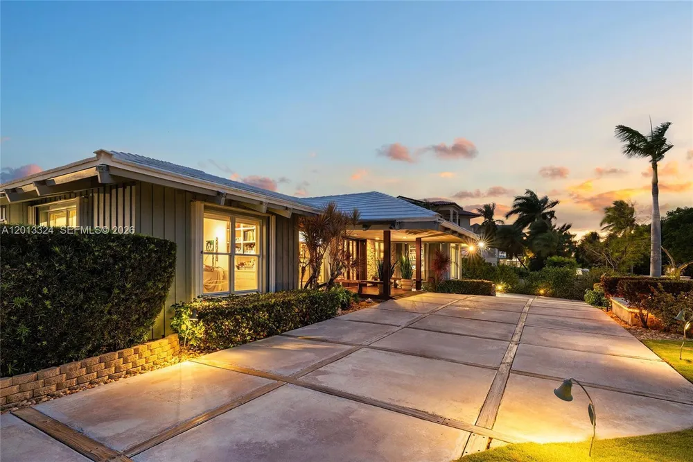 720 Lugo Ave, Coral Gables, FL 33156