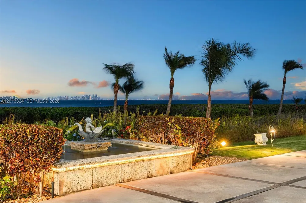 720 Lugo Ave, Coral Gables, FL 33156