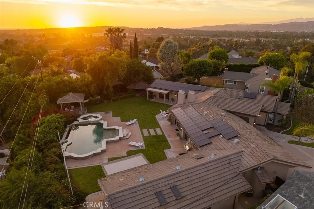 1940 Skycrest Dr, Fullerton, CA 92831