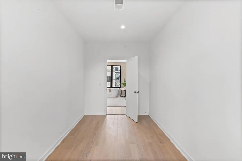 269 Delmar St, Philadelphia, PA 19128