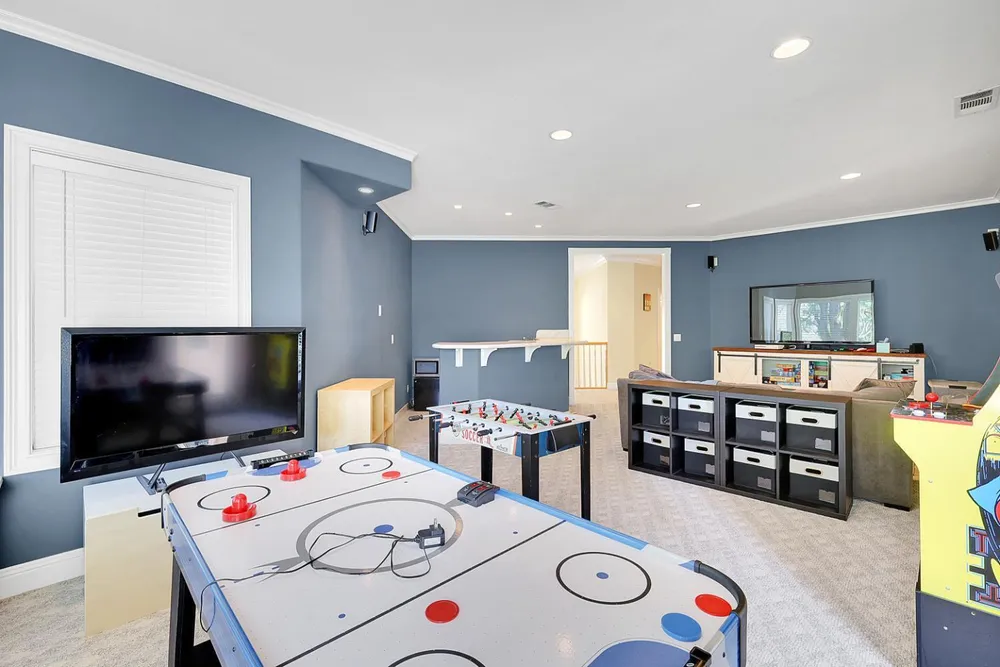 5244 Fair Oaks Blvd, Carmichael, CA 95608