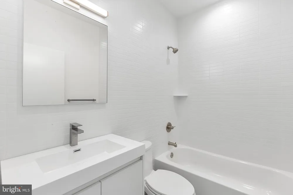 269 Delmar St, Philadelphia, PA 19128