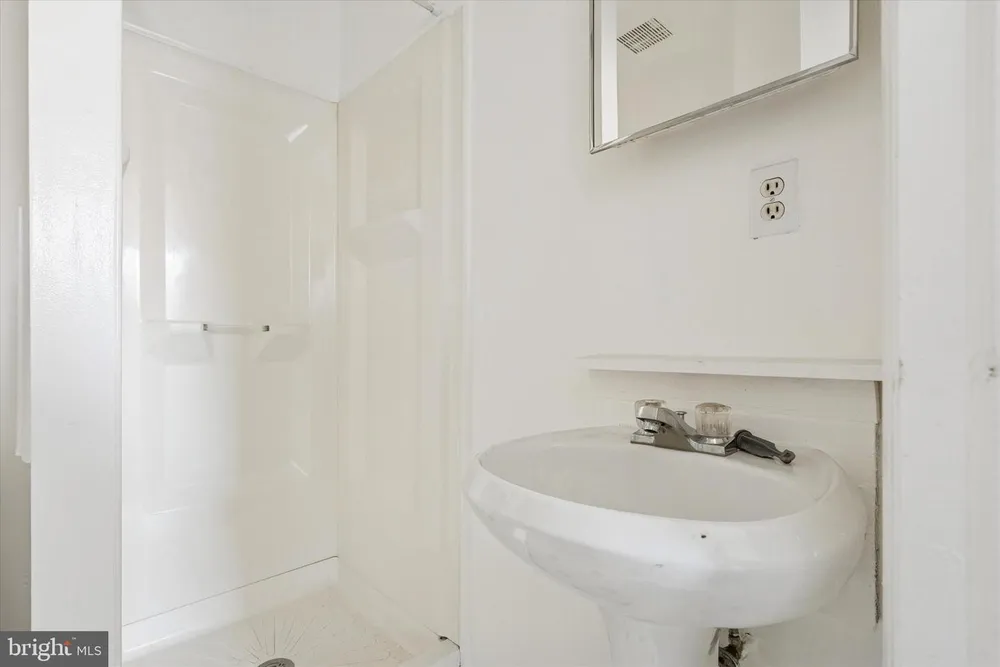 2260 N Broad St, Philadelphia, PA 19132