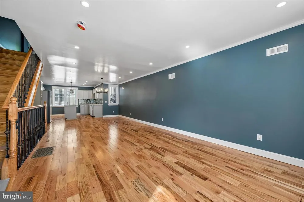 1811 Ashley St, Philadelphia, PA 19126