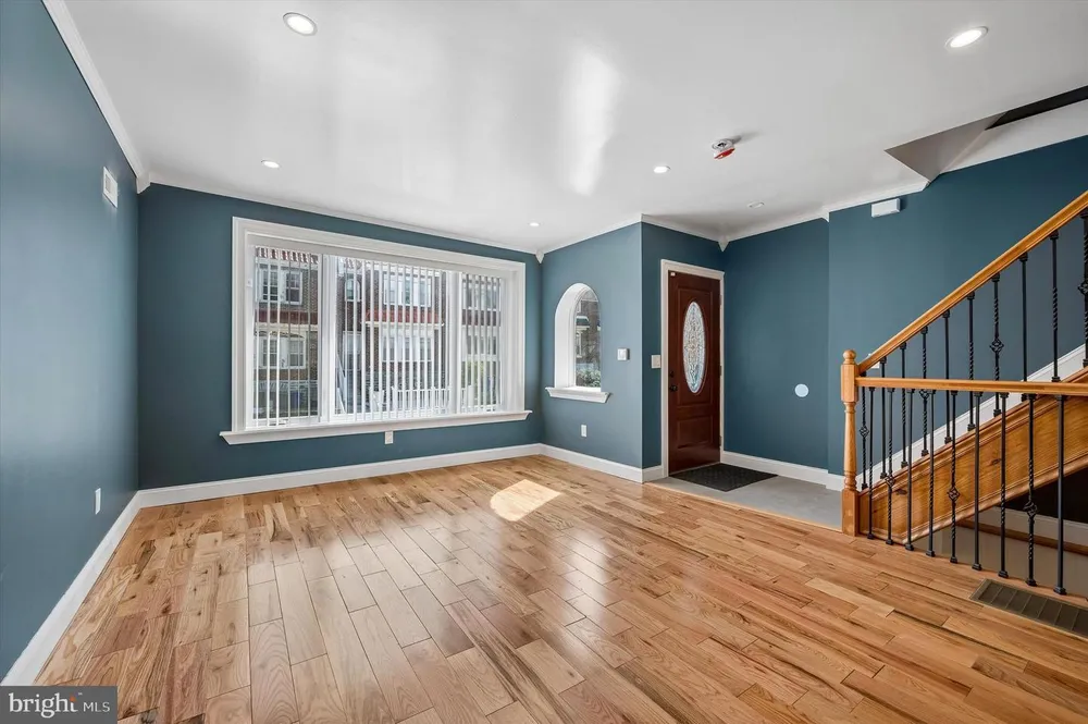 1811 Ashley St, Philadelphia, PA 19126