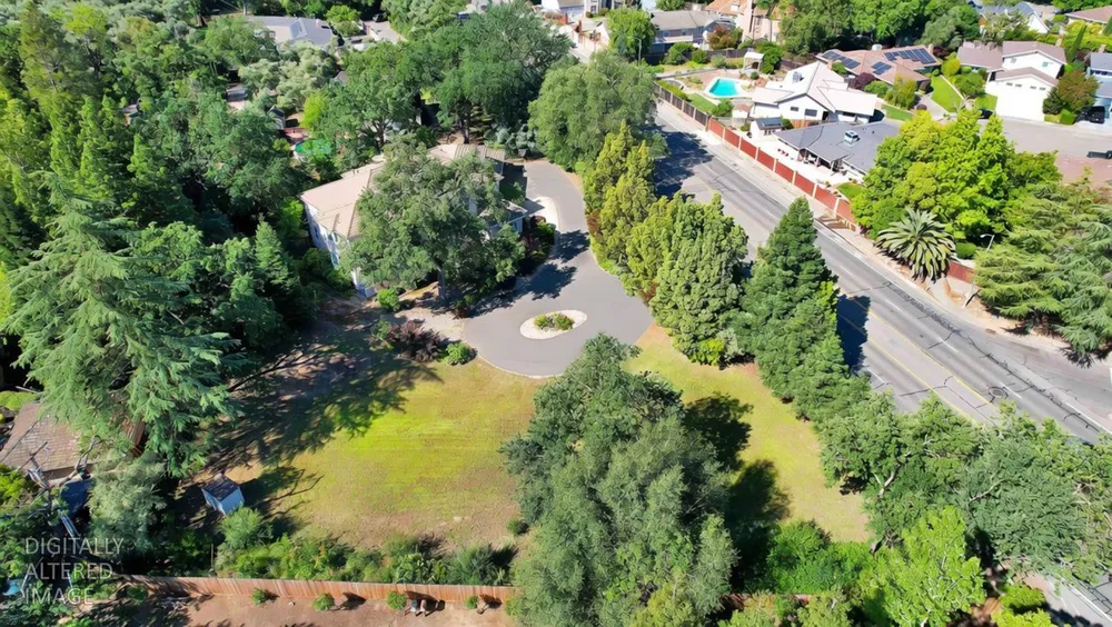5244 Fair Oaks Blvd, Carmichael, CA 95608