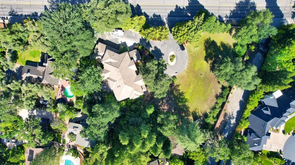 5244 Fair Oaks Blvd, Carmichael, CA 95608
