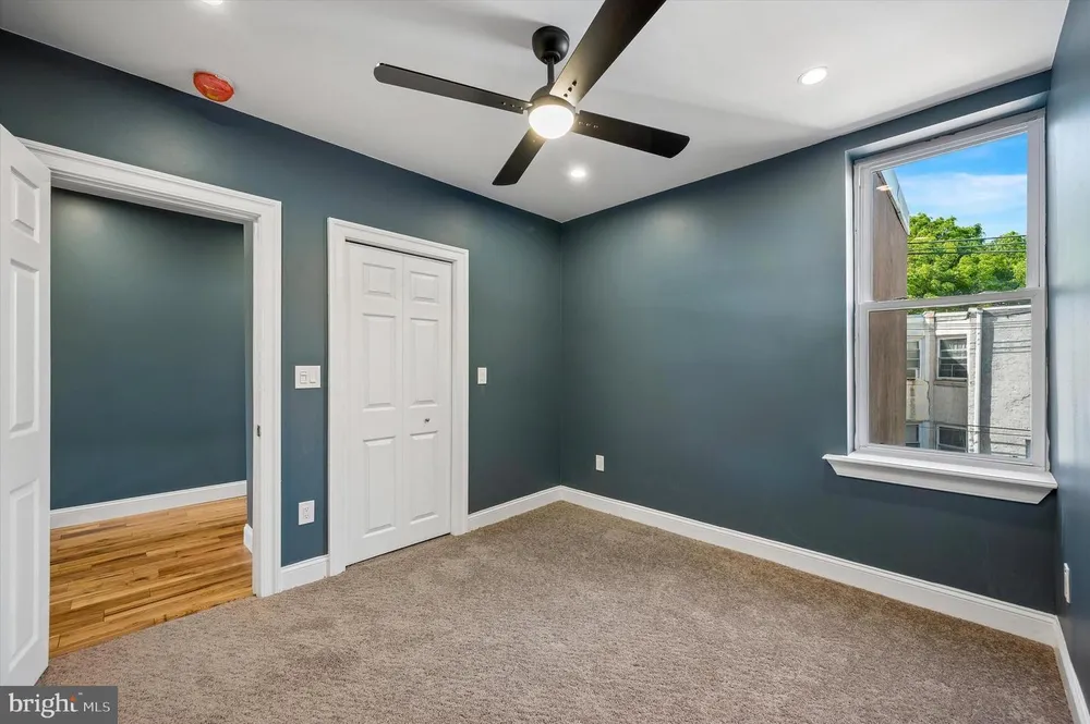 1811 Ashley St, Philadelphia, PA 19126
