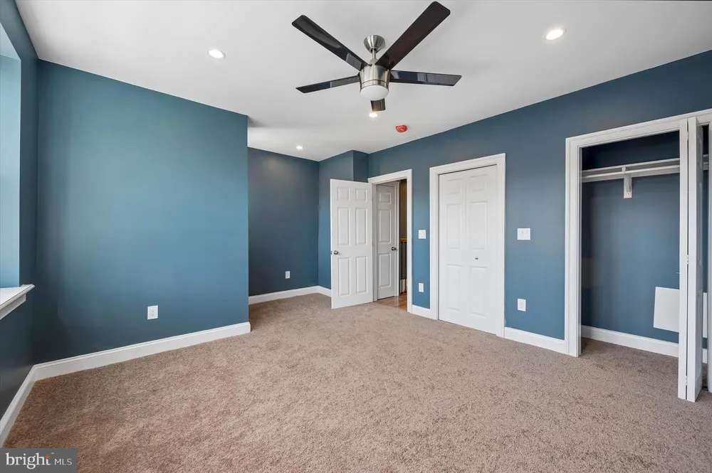 1811 Ashley St, Philadelphia, PA 19126