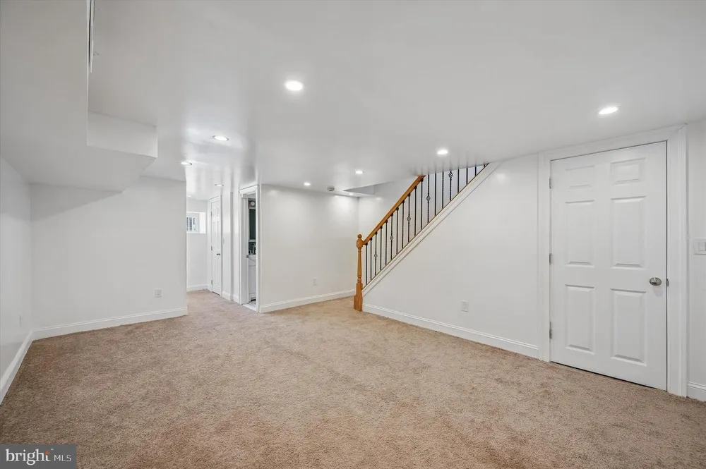 1811 Ashley St, Philadelphia, PA 19126