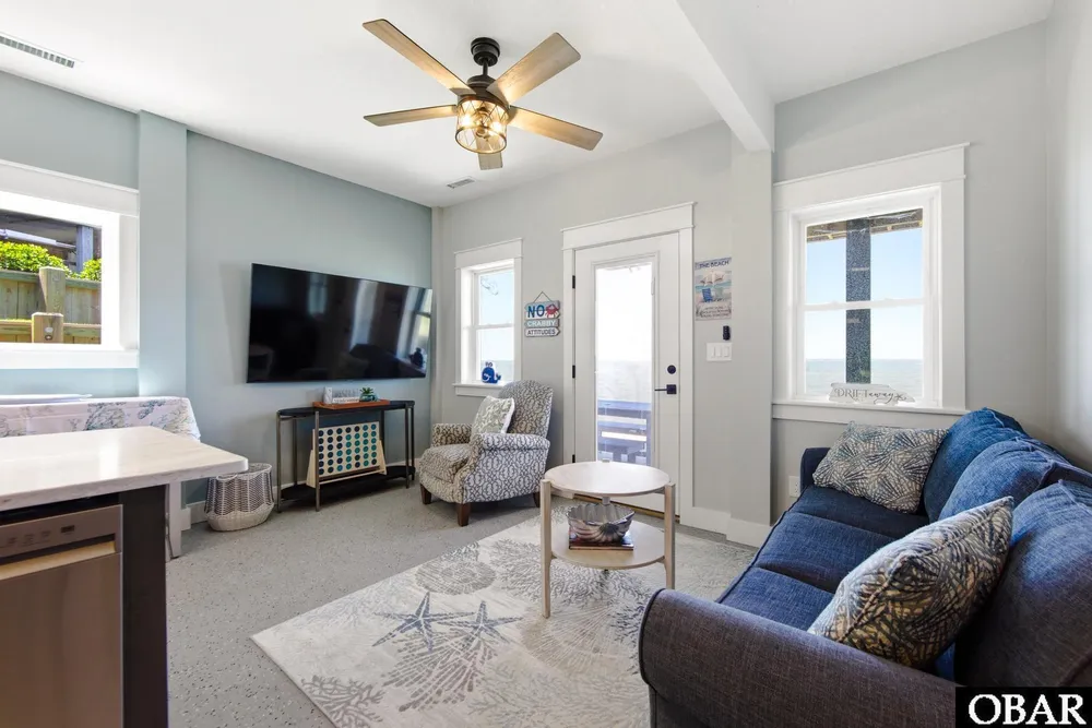 120 Sir Walter Raleigh Dr, Kill Devil Hills, NC 27948-9104