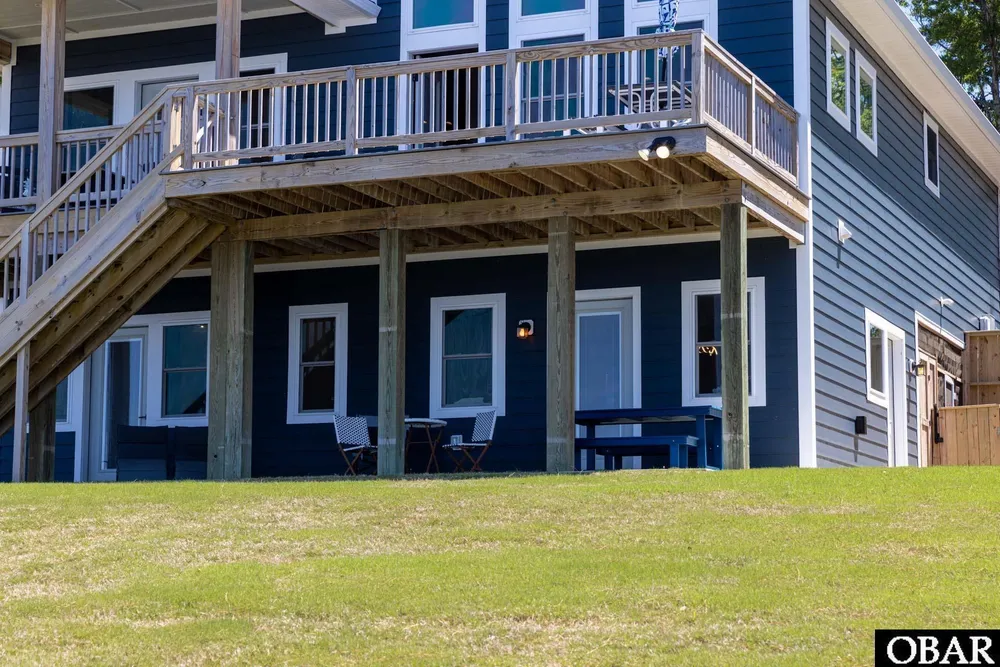 120 Sir Walter Raleigh Dr, Kill Devil Hills, NC 27948-9104