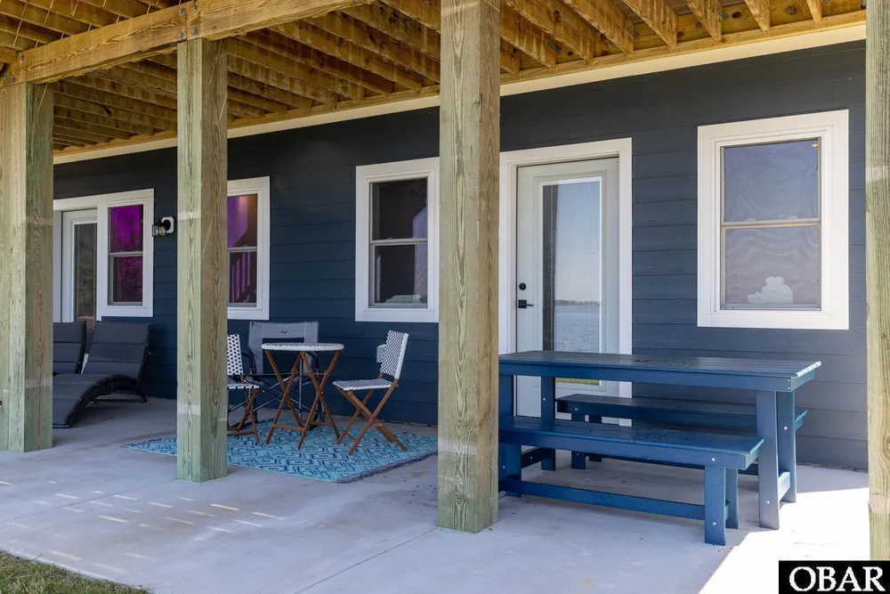 120 Sir Walter Raleigh Dr, Kill Devil Hills, NC 27948-9104