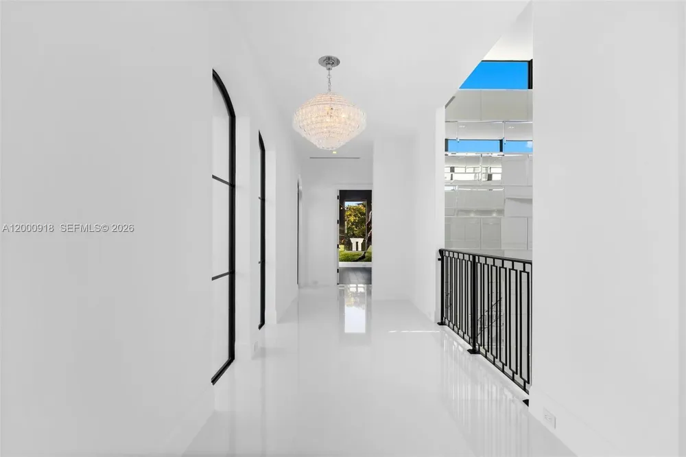 1239 Middle River Dr, Fort Lauderdale, FL 33304