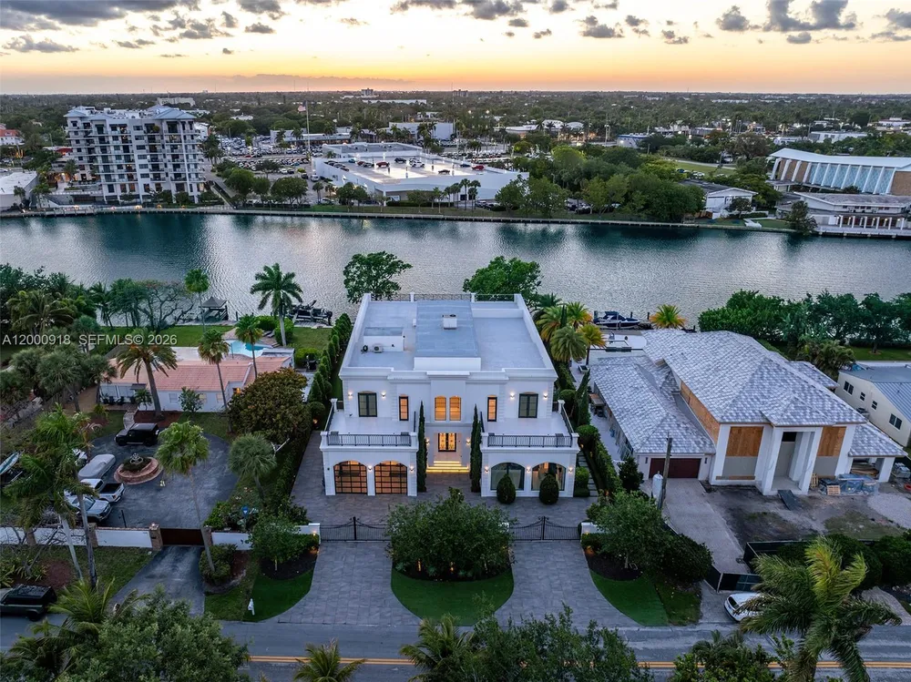 1239 Middle River Dr, Fort Lauderdale, FL 33304