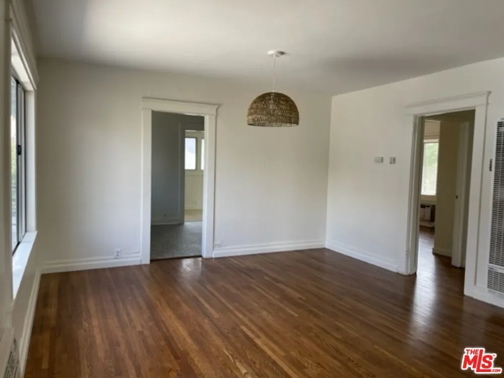 1306 Talmadge St, Los Feliz, CA 90027