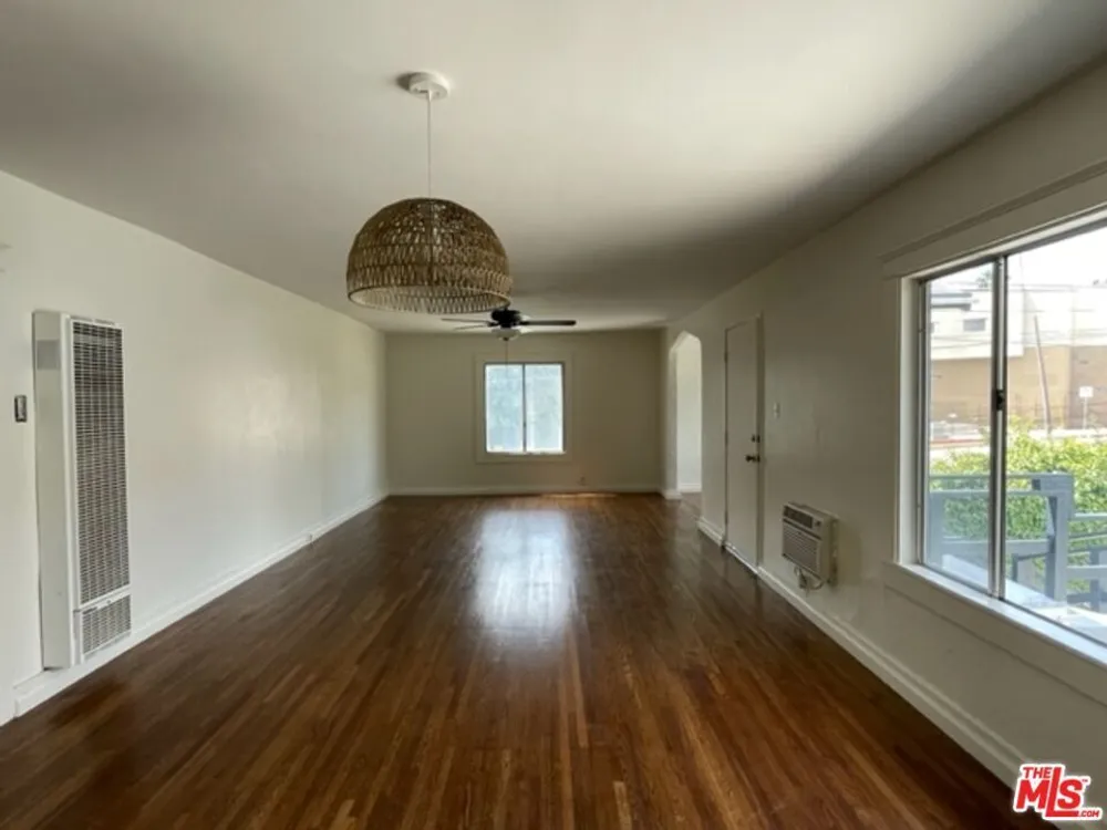 1306 Talmadge St, Los Feliz, CA 90027
